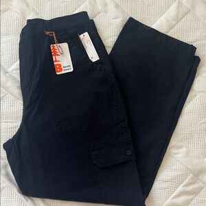 Women’s black cargo pants